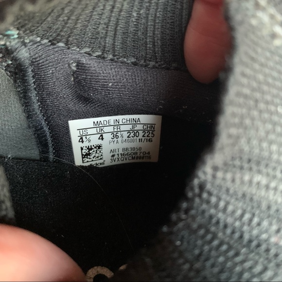 Adidas | Ultra Boost - Picture 3 of 6